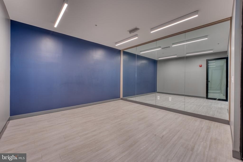 635 Slaters Lane - Photo 31