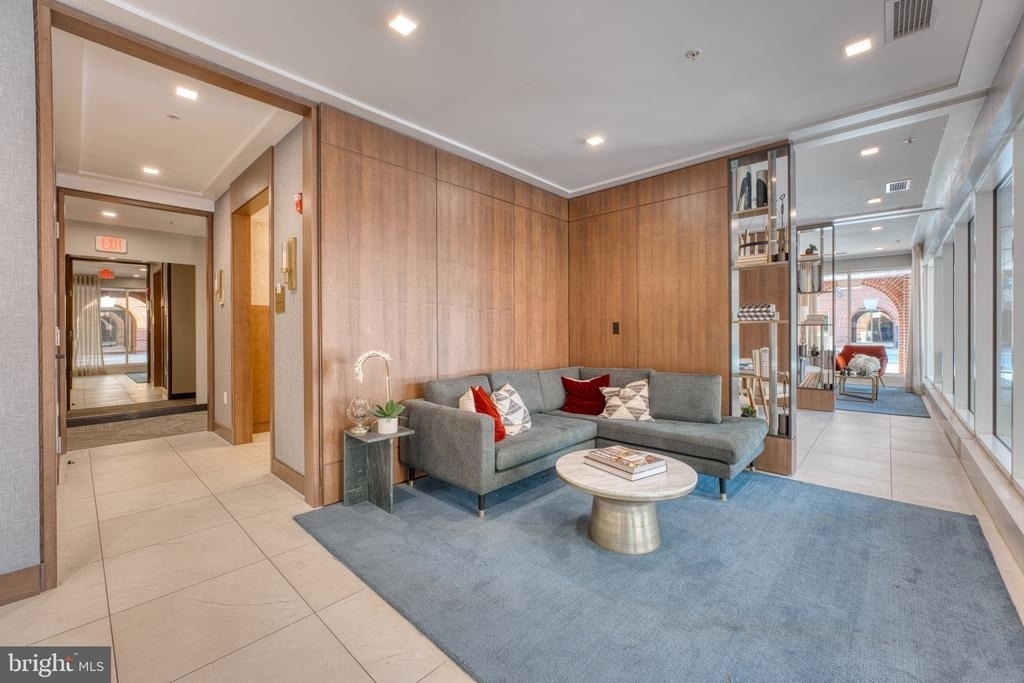 635 Slaters Lane - Photo 27