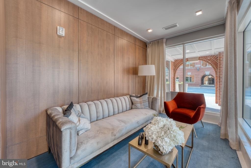 635 Slaters Lane - Photo 34