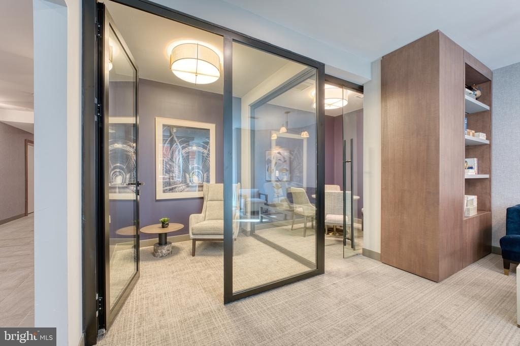 635 Slaters Lane - Photo 42