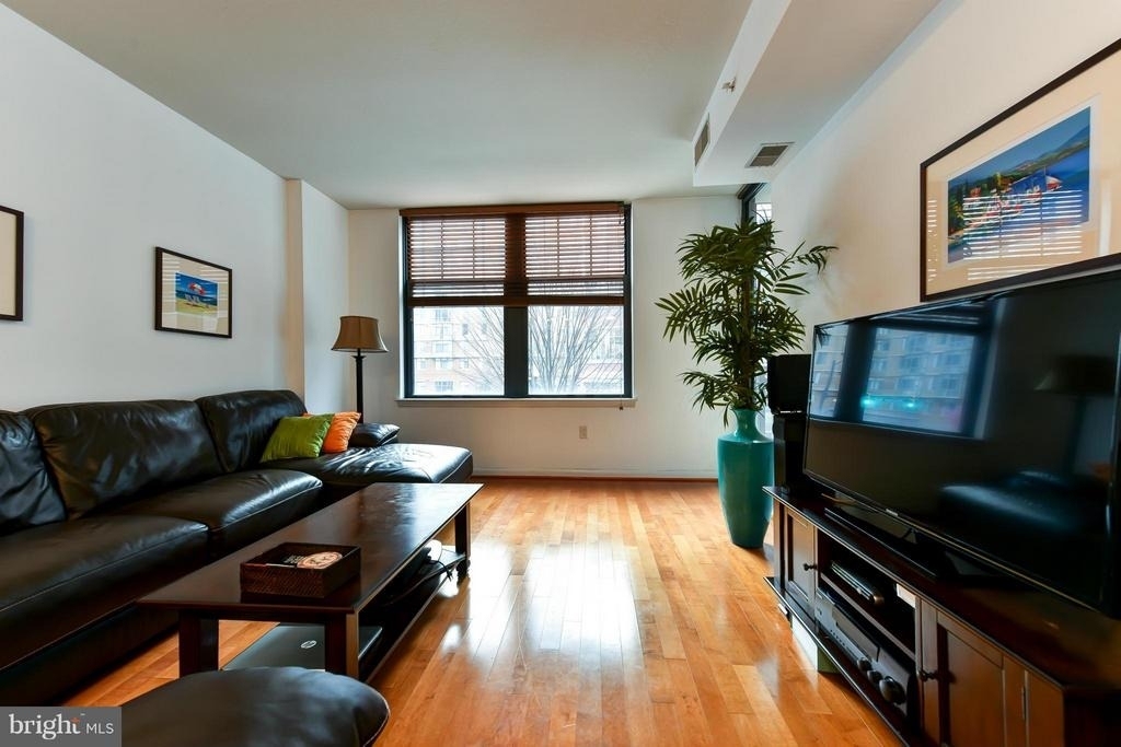 1021 Garfield Street N - Photo 19