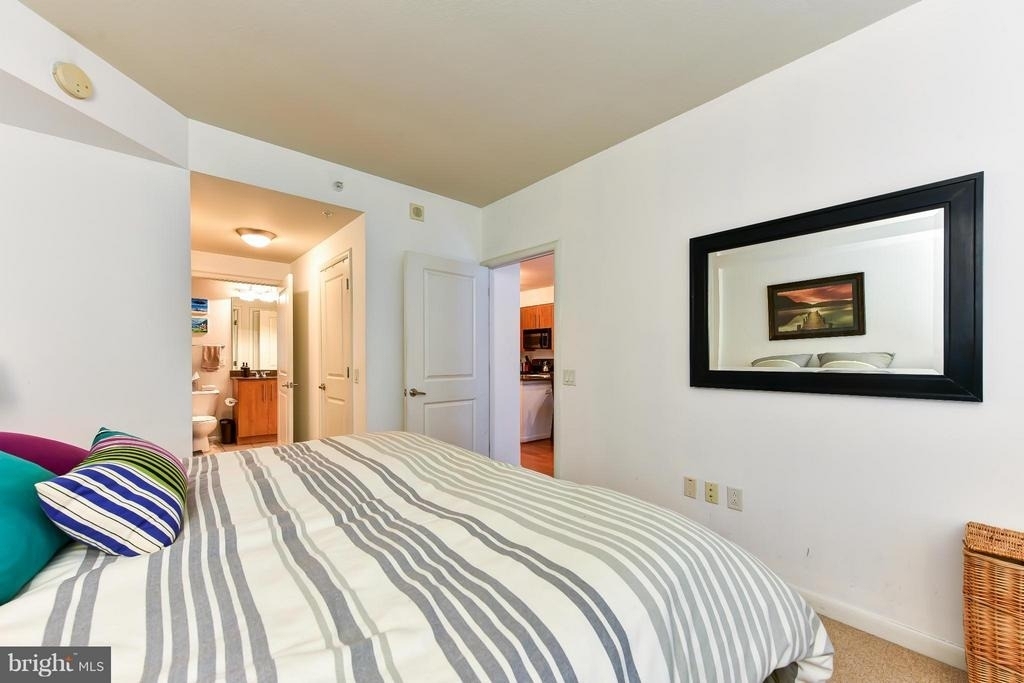1021 Garfield Street N - Photo 21
