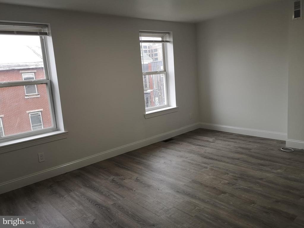 626 N 12th - Photo 19