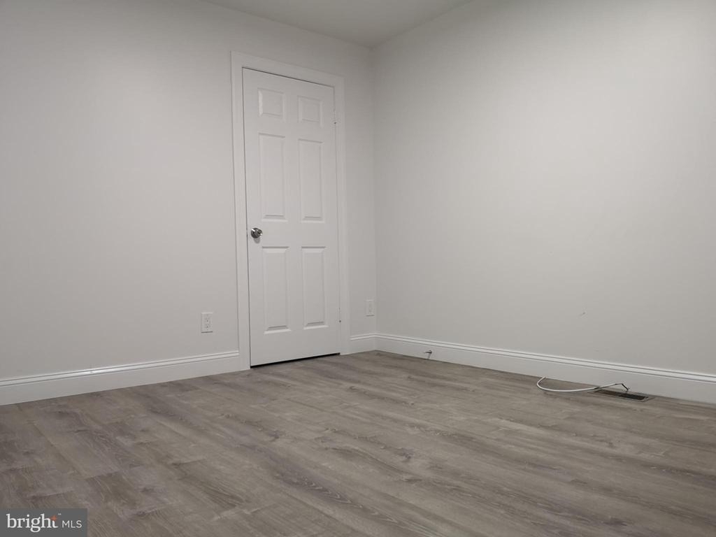 626 N 12th - Photo 18