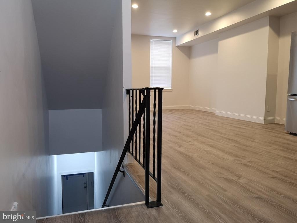 626 N 12th - Photo 2