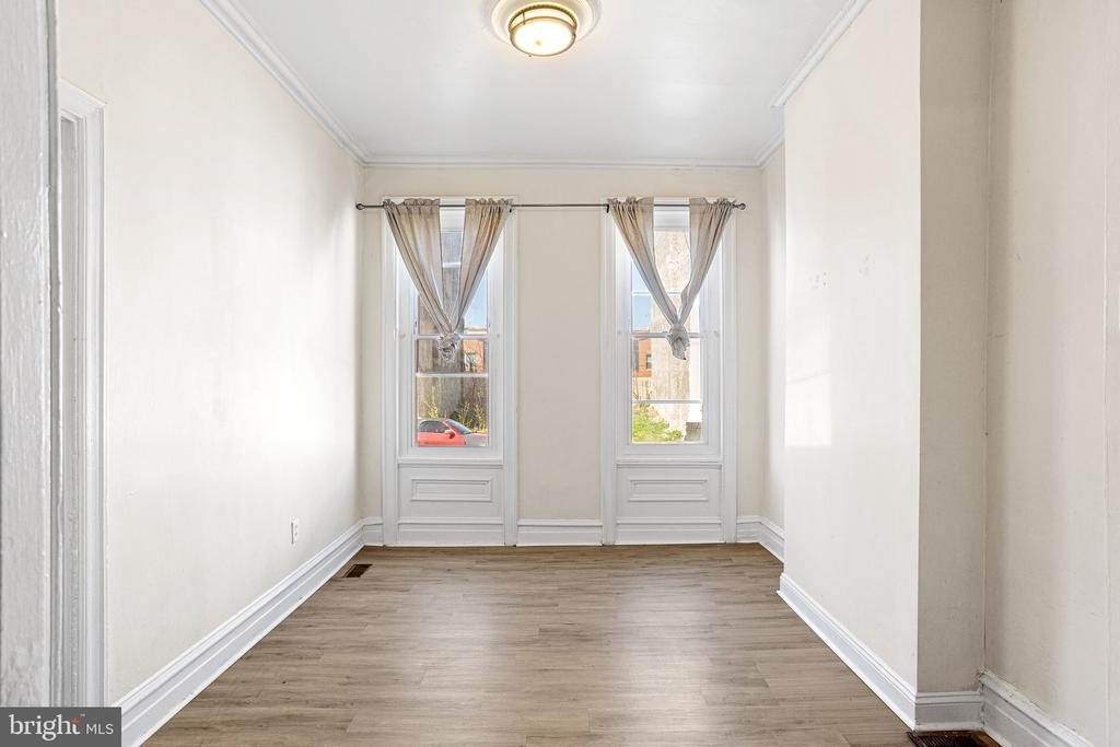 2420 W Jefferson Street - Photo 3