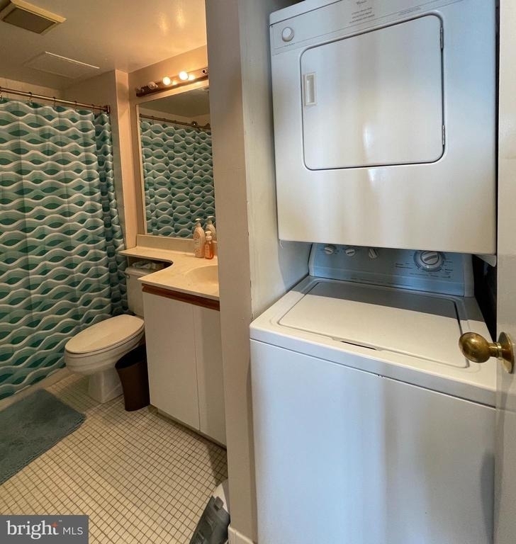 1601 Spring Garden Street - Photo 4