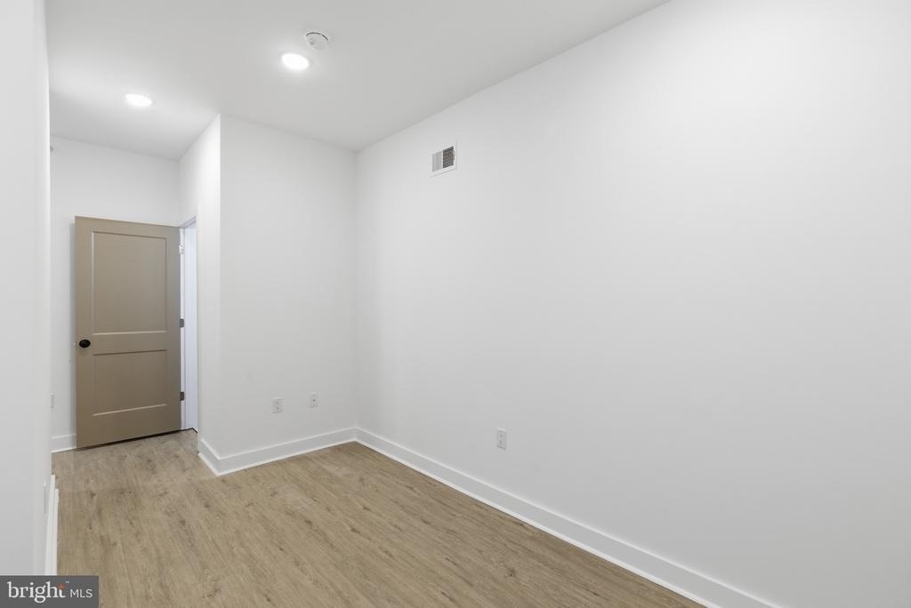 4021 Brown Street - Photo 10