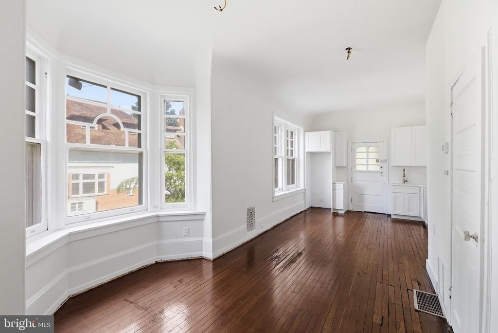 5939 Drexel Road - Photo 5
