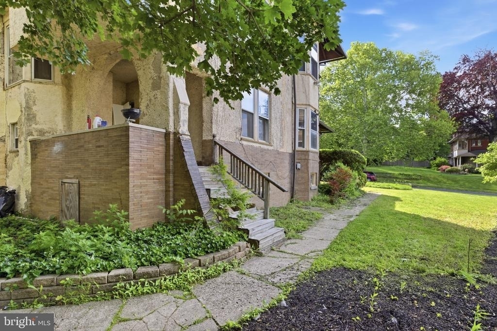5939 Drexel Road - Photo 10