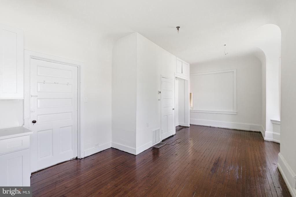 5939 Drexel Road - Photo 1