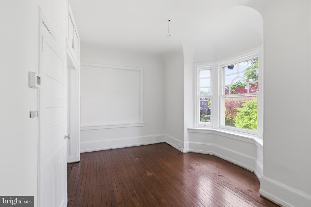 5939 Drexel Road - Photo 4