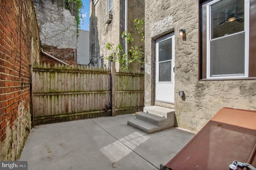 1529 N 28th Street - Photo 12