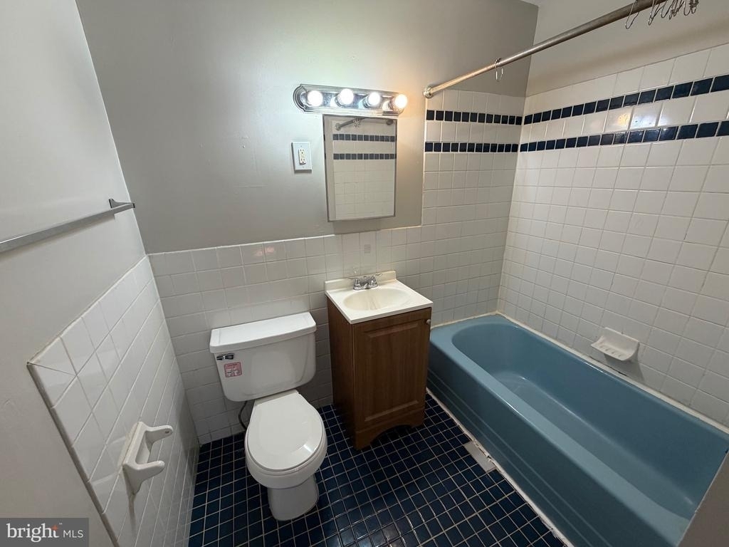 6632 Germantown Avenue - Photo 6