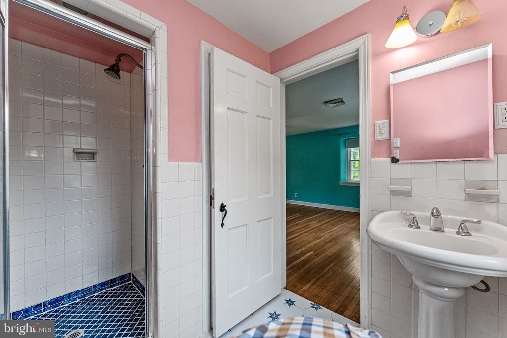 471 Athens Avenue - Photo 11