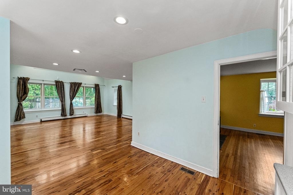 471 Athens Avenue - Photo 5