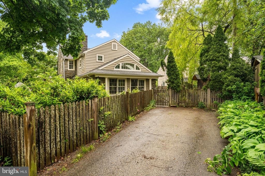 471 Athens Avenue - Photo 18