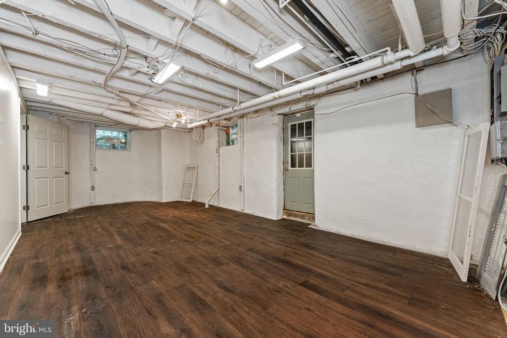 471 Athens Avenue - Photo 13