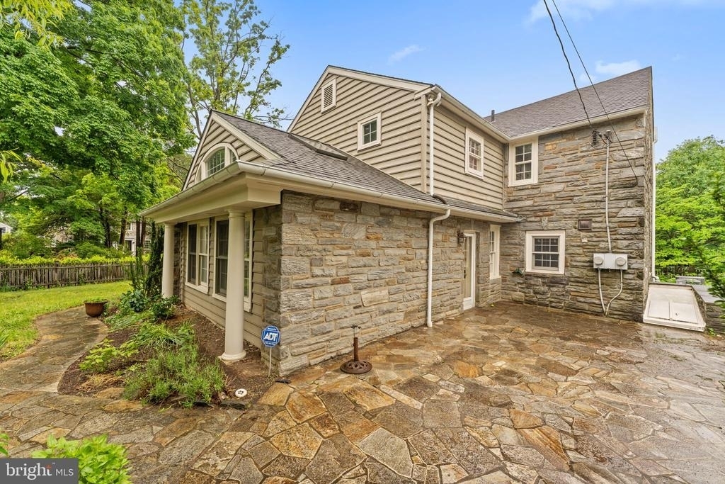 471 Athens Avenue - Photo 16