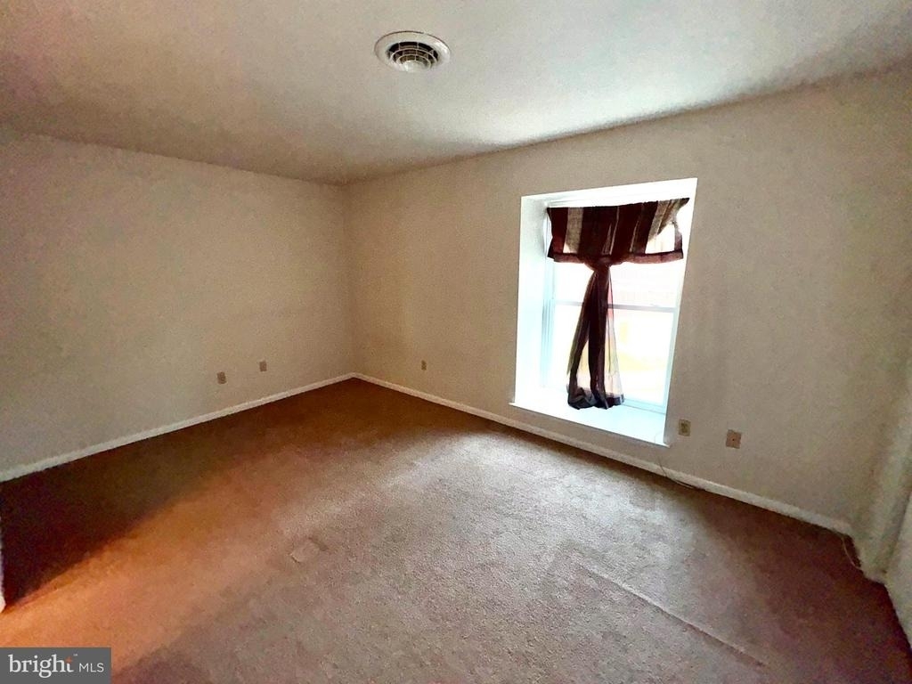 491 Church Avenue - Photo 7