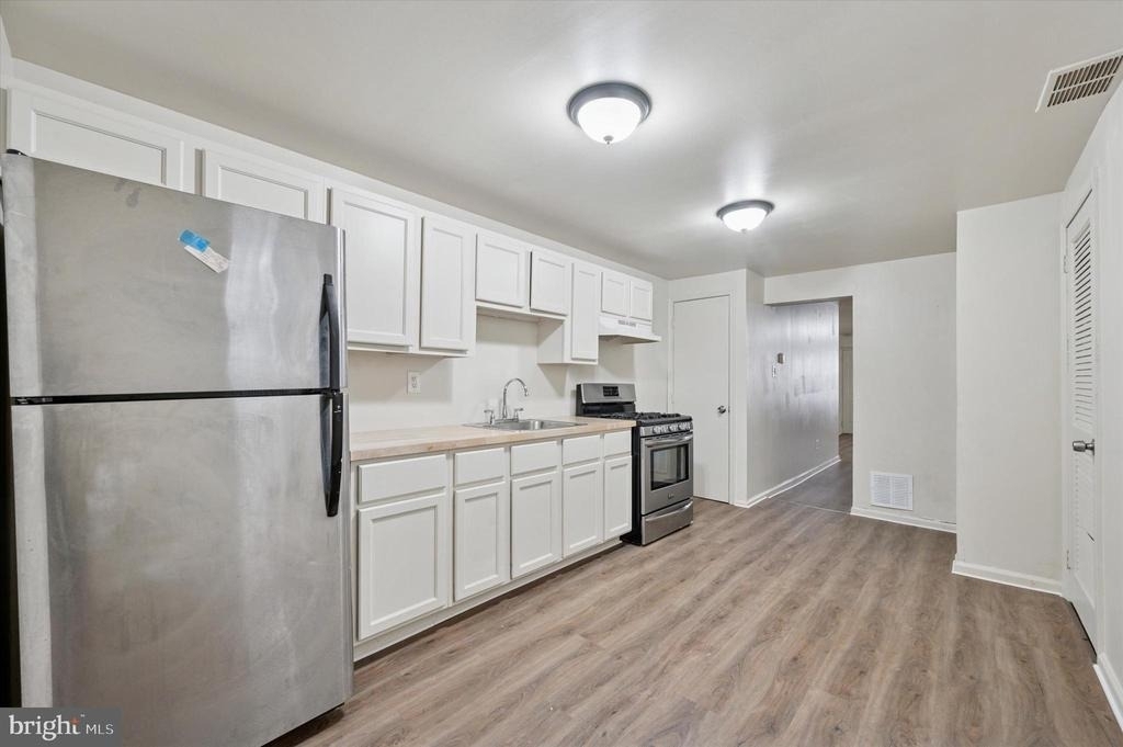 1016 Potter Street - Photo 8