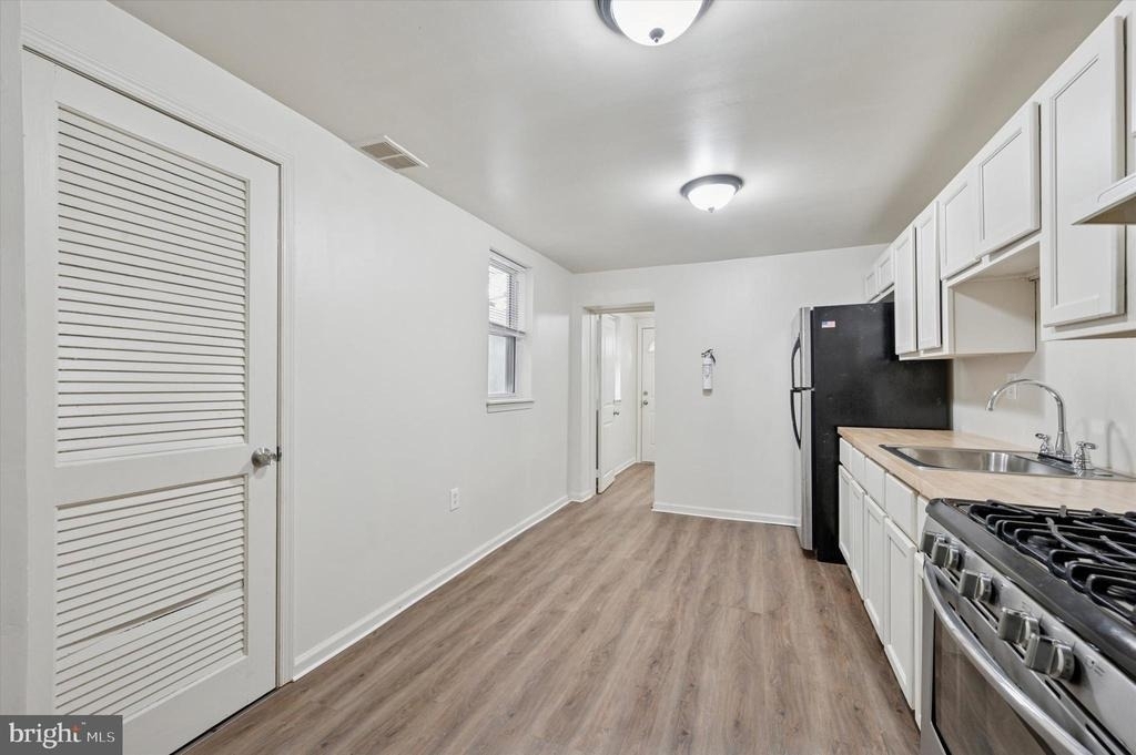 1016 Potter Street - Photo 6