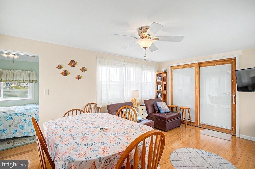 1022 South Green Street - Photo 10
