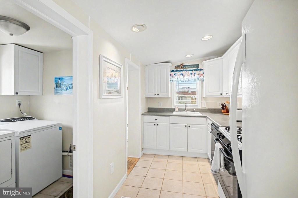 1022 South Green Street - Photo 18