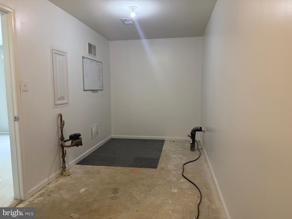 121 Acorn Drive - Photo 16