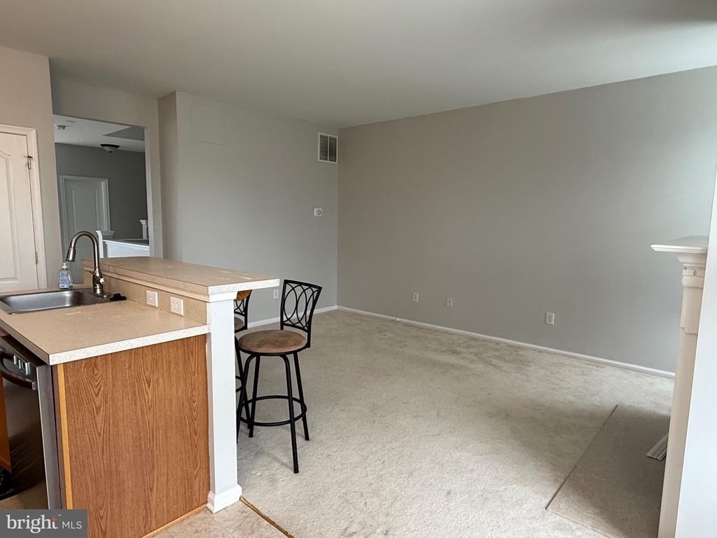 121 Acorn Drive - Photo 8