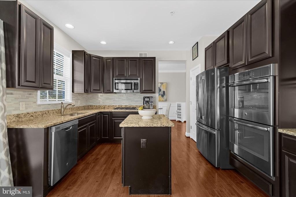 408 Stayton Street - Photo 15