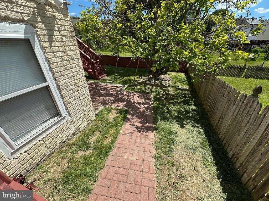 1623 Angelwing Dr - Photo 3