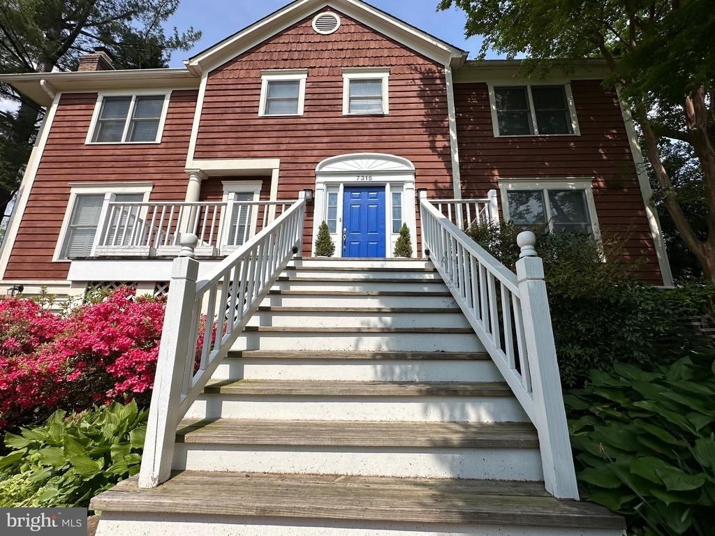 7315 University Avenue - Photo 2