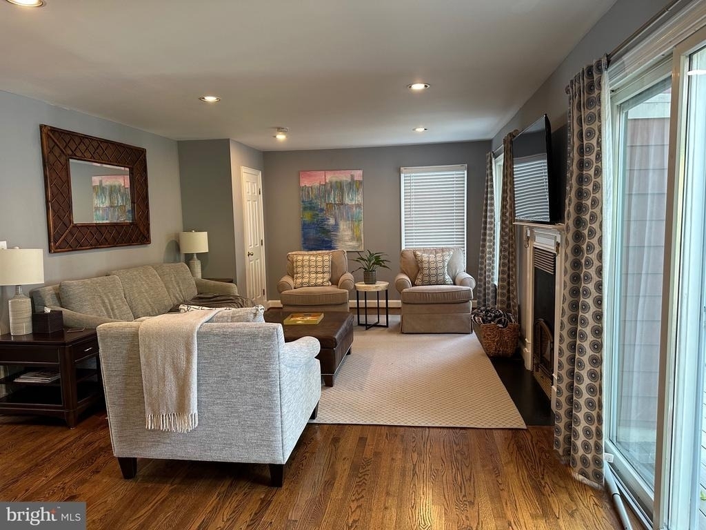 7315 University Avenue - Photo 13