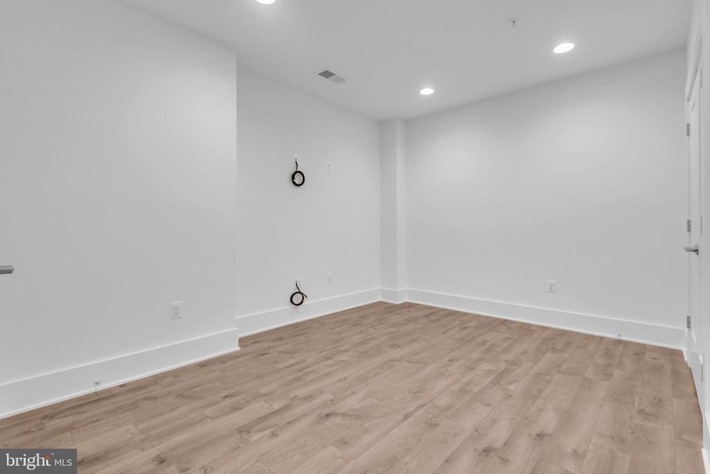 11366 Emerald Park Road - Photo 47