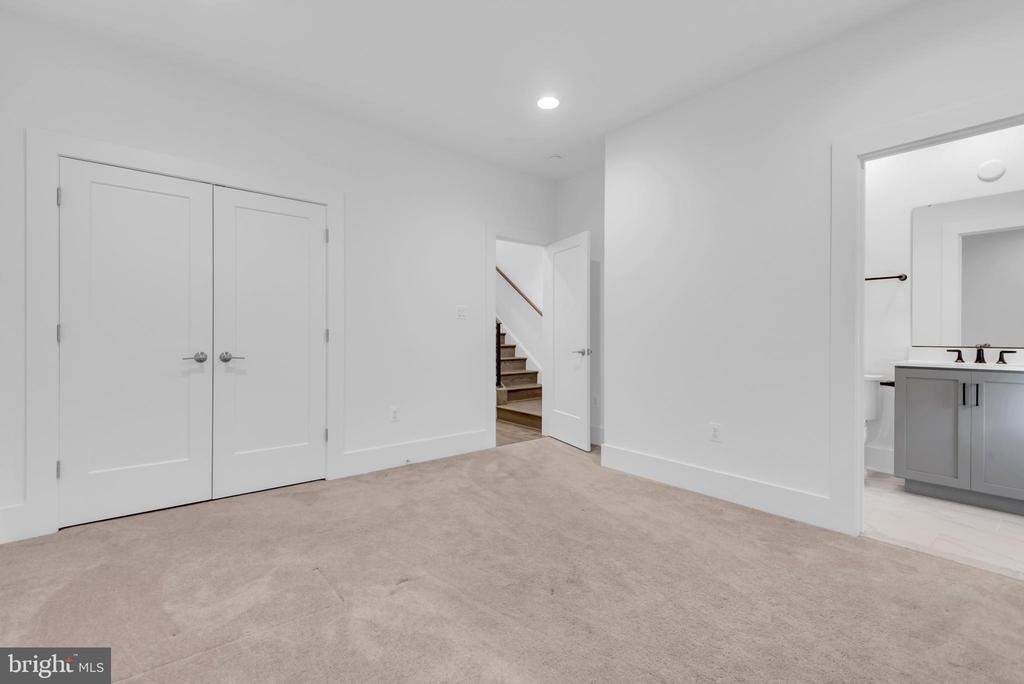 11366 Emerald Park Road - Photo 35