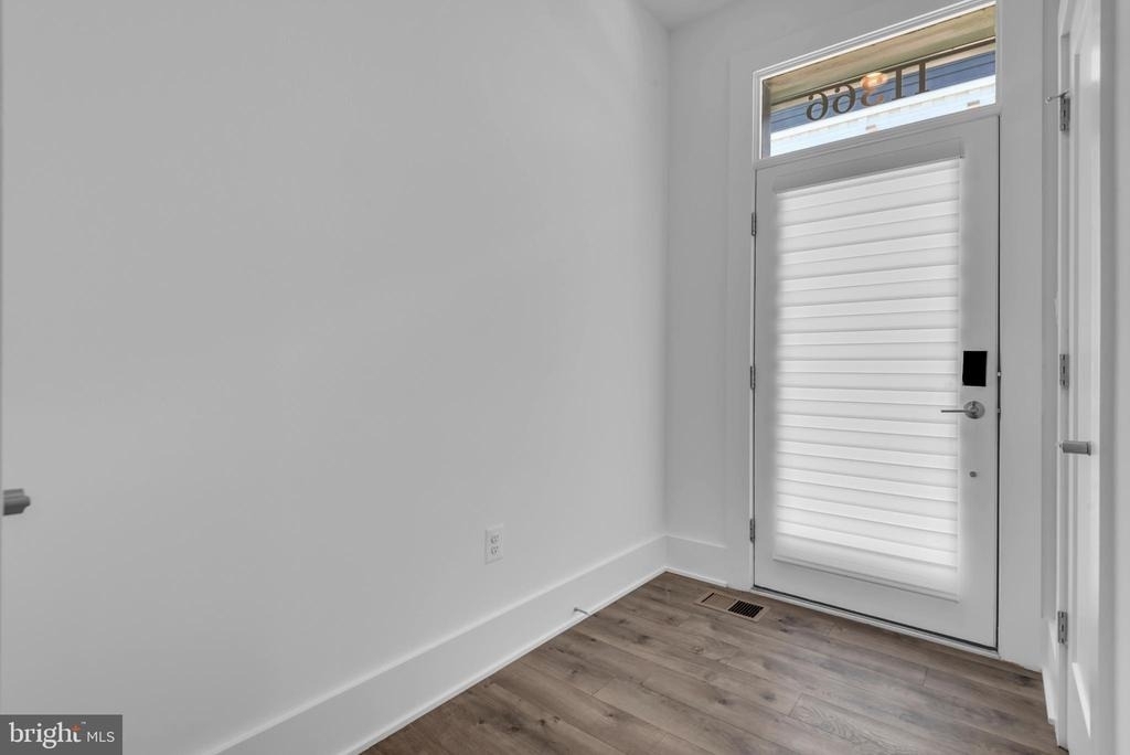 11366 Emerald Park Road - Photo 24