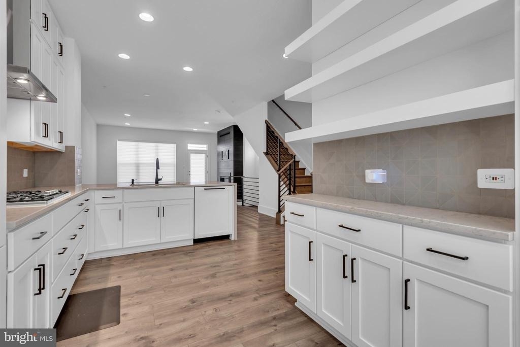 11366 Emerald Park Road - Photo 14