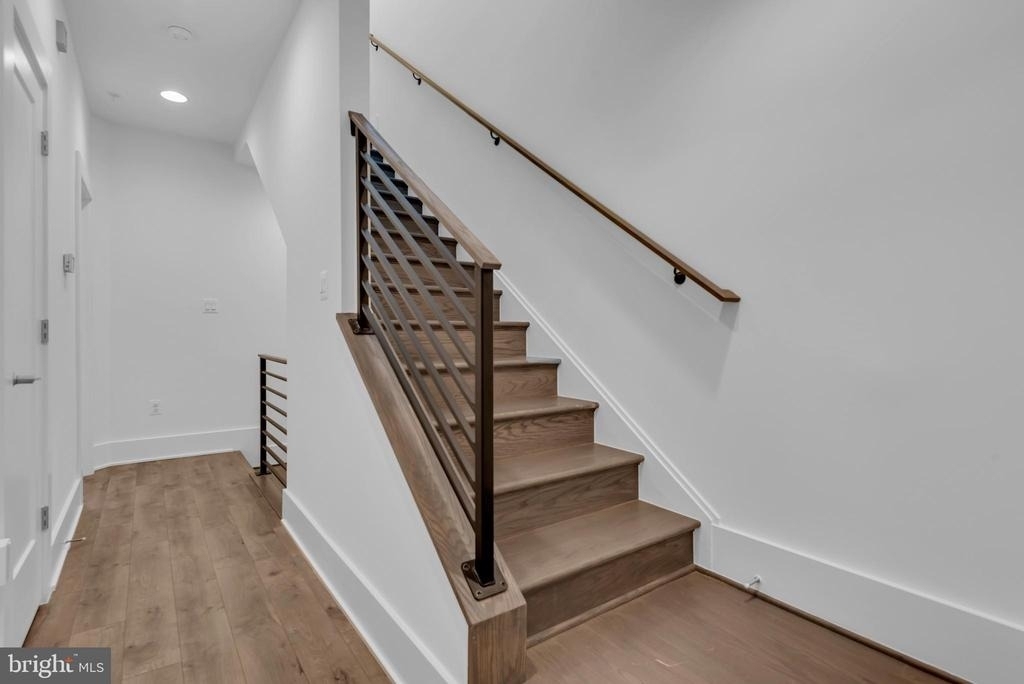 11366 Emerald Park Road - Photo 37