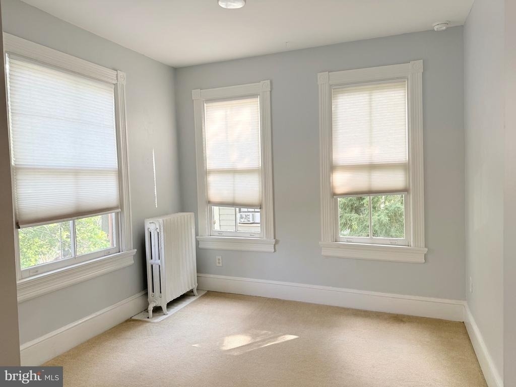 128 N Queen Street - Photo 6