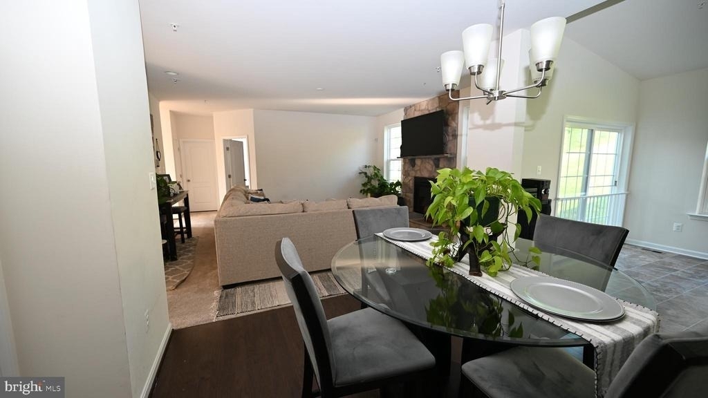 2978 Knight Court - Photo 6
