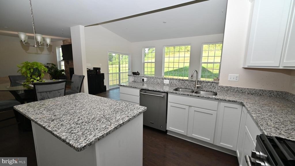 2978 Knight Court - Photo 4