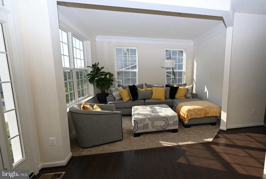 2978 Knight Court - Photo 9