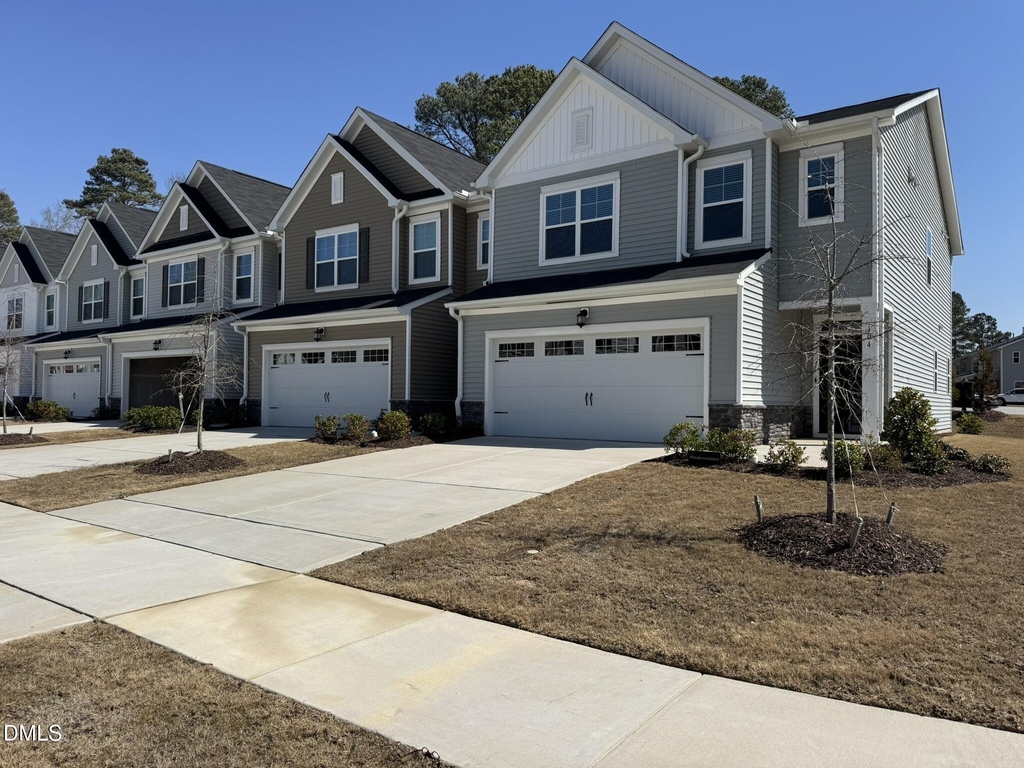104 Jade Creek Drive - Photo 1