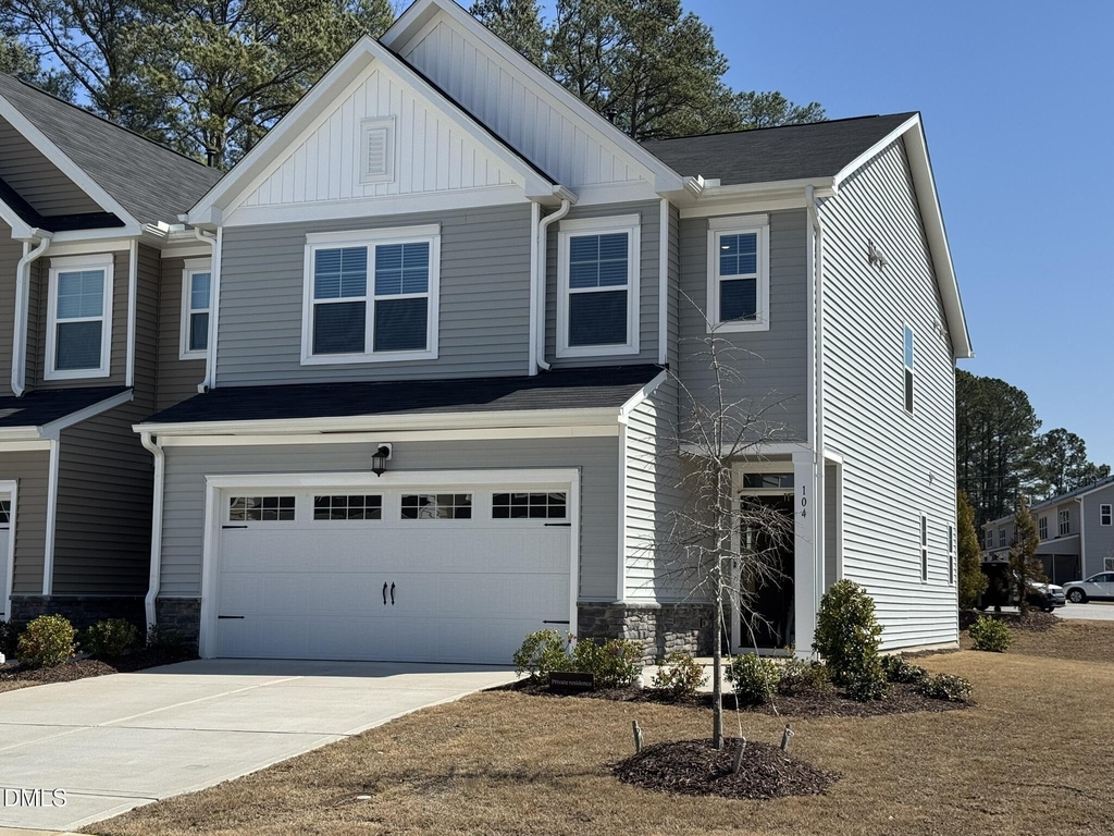 104 Jade Creek Drive - Photo 3