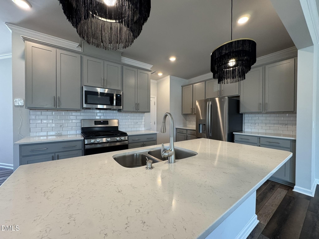 104 Jade Creek Drive - Photo 7