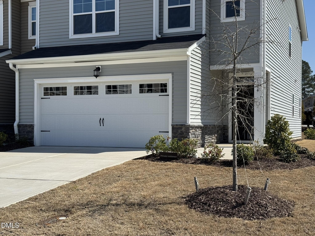 104 Jade Creek Drive - Photo 2