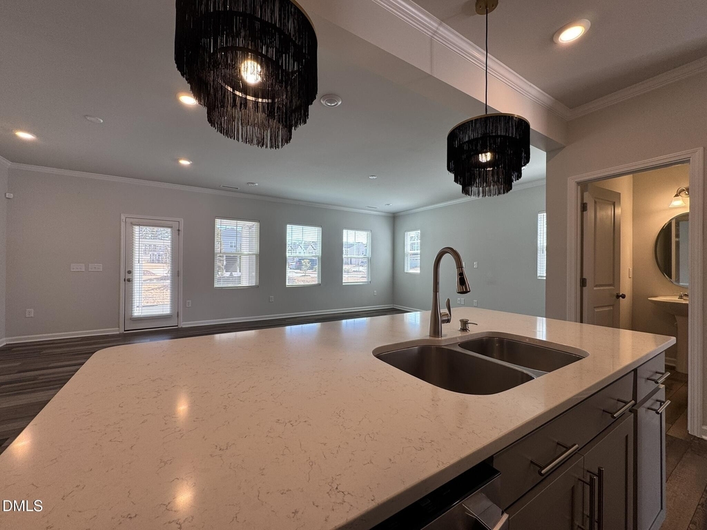 104 Jade Creek Drive - Photo 9