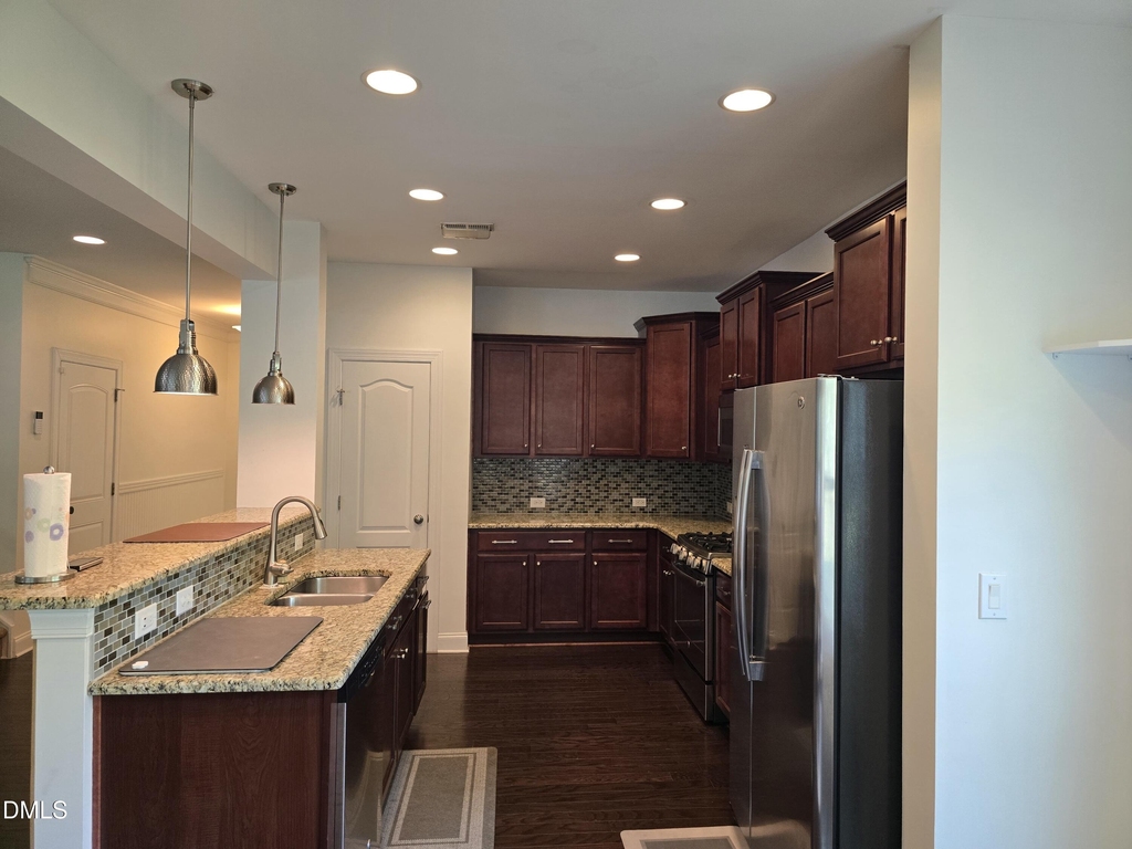1011 Poplar Street - Photo 6