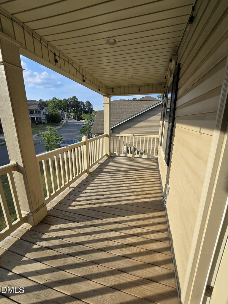 1011 Poplar Street - Photo 2